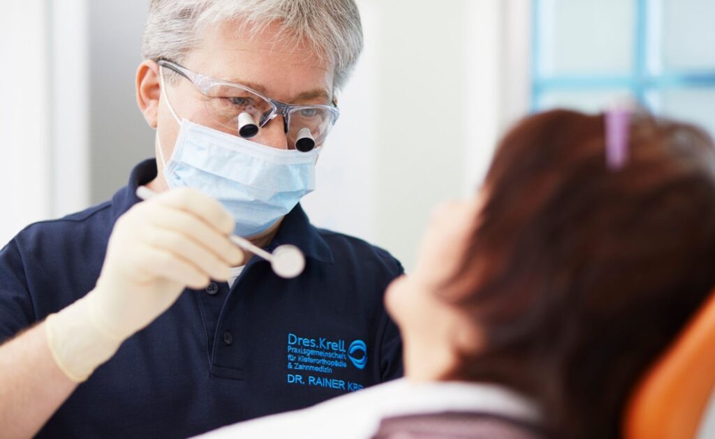 Zahnuntersuchung in der Praxis Dr. Rainer Krell Meiningen
